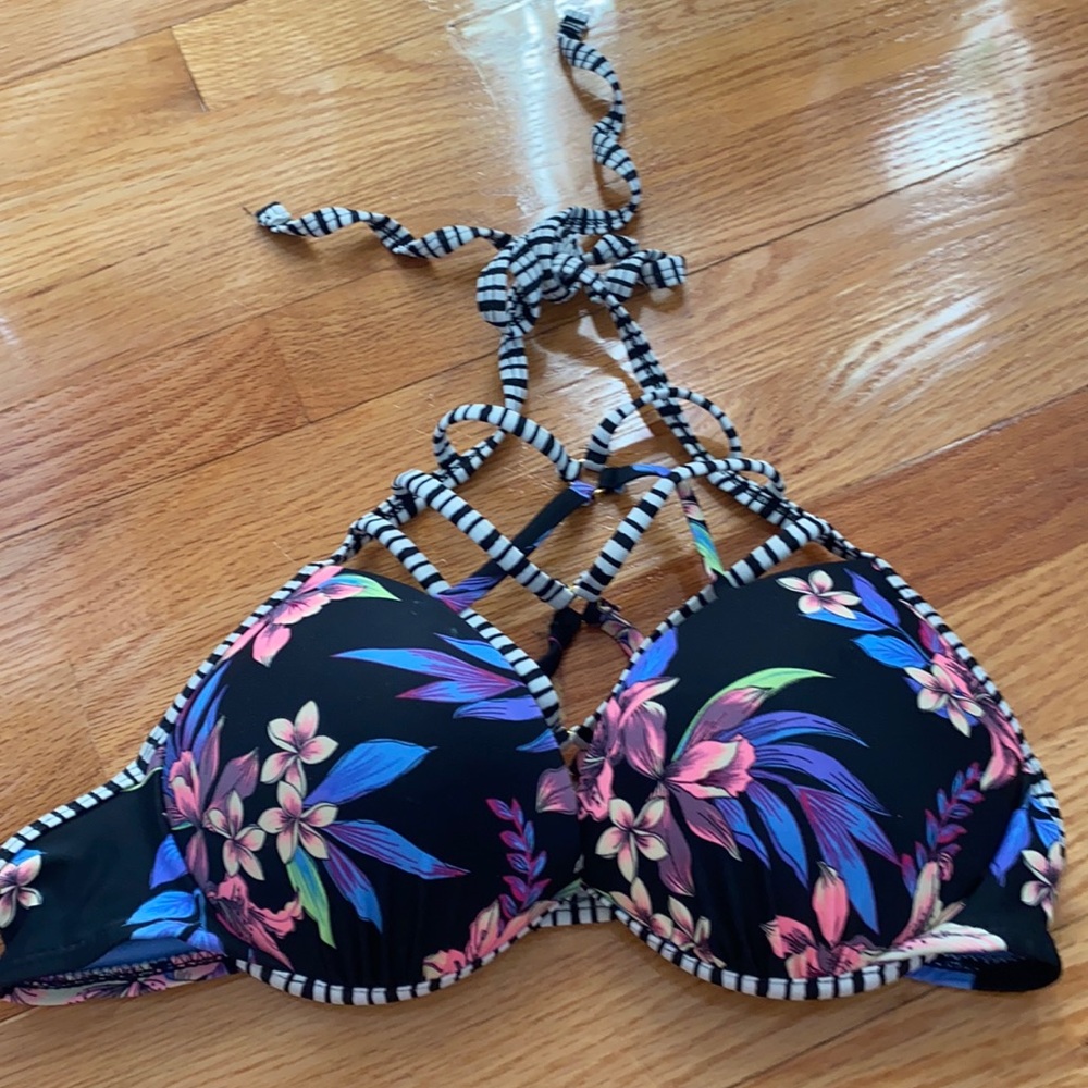 Bikini top